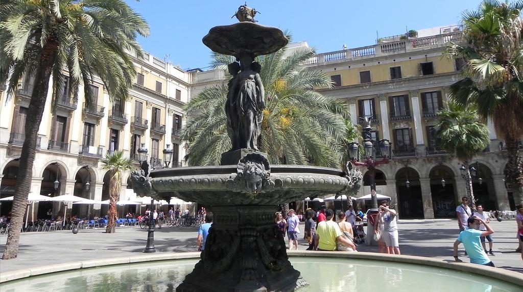 Chic & Cheap Apartment Barcelona Bagian luar foto